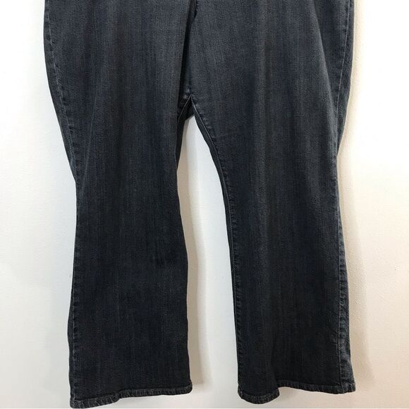 Venezia Womens Stretch Bootcut Jeans Blue Dark Wash Denim Size 5 Petite (22) - Picture 4 of 16